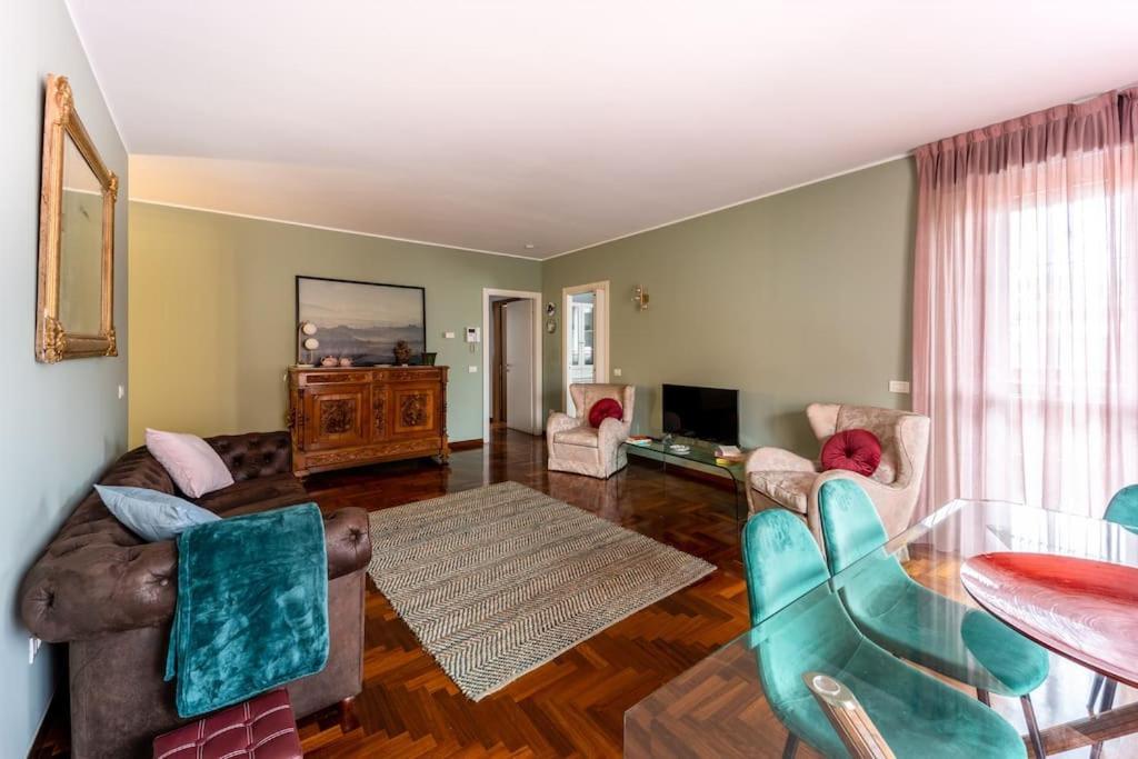 Navigli-Duomo Big House With Free Parking • Top! Apartment Milan Bagian luar foto