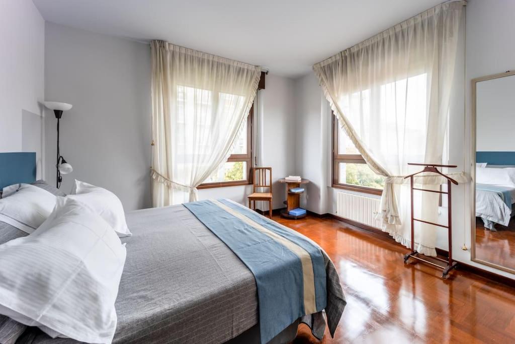 Navigli-Duomo Big House With Free Parking • Top! Apartment Milan Bagian luar foto